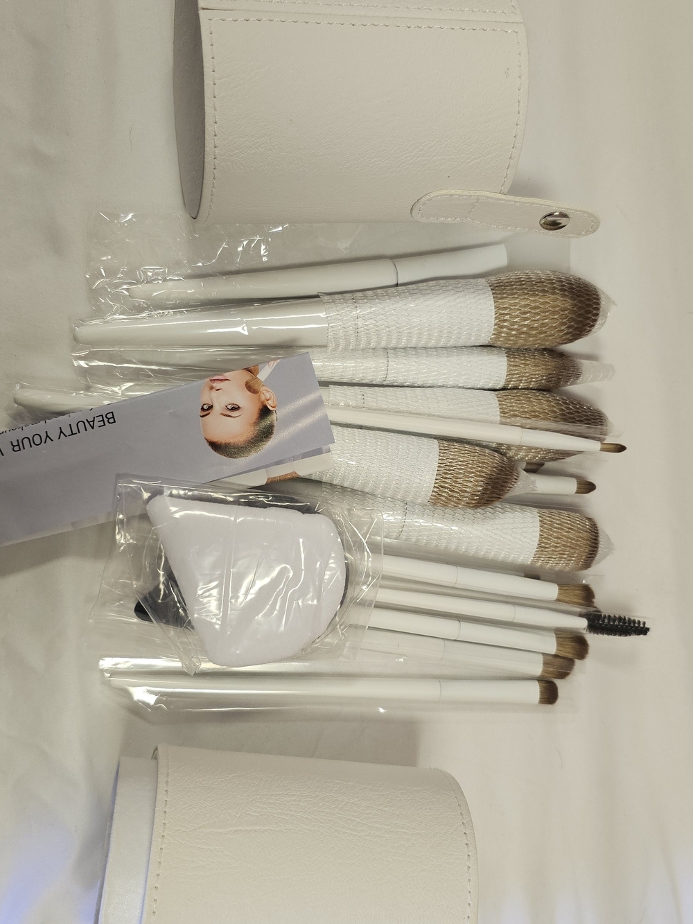White and Gold 20-Piece Makeup Brush Set with Case